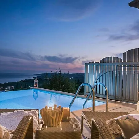 Baby Lemoni Trapezaki (Kefalonia)